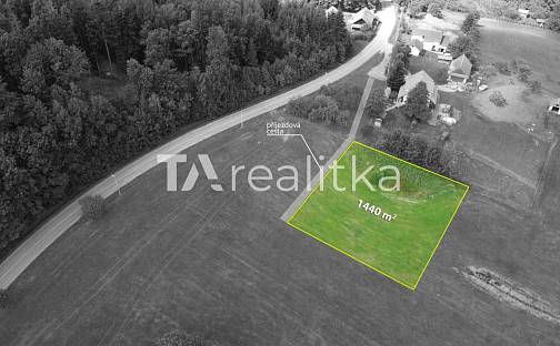 Prodej stavebního pozemku 1 440 m²
