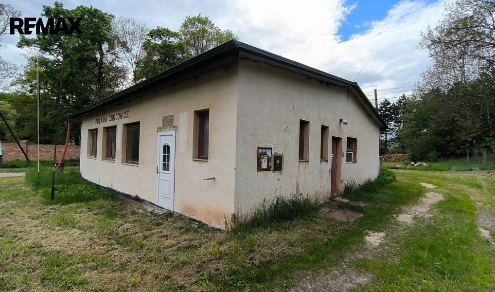 Prodej domu 154 m² s pozemkem 154 m², Vroutek – náhled fotky 5