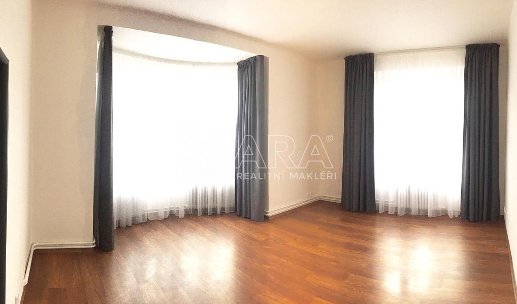 Pronájem bytu 2+1 65 m², Praha – náhled fotky 2