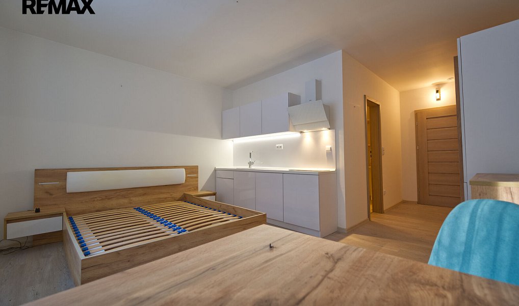 Prodej ubytovacího objektu 1 978 m², Jeseník – náhled fotky 17