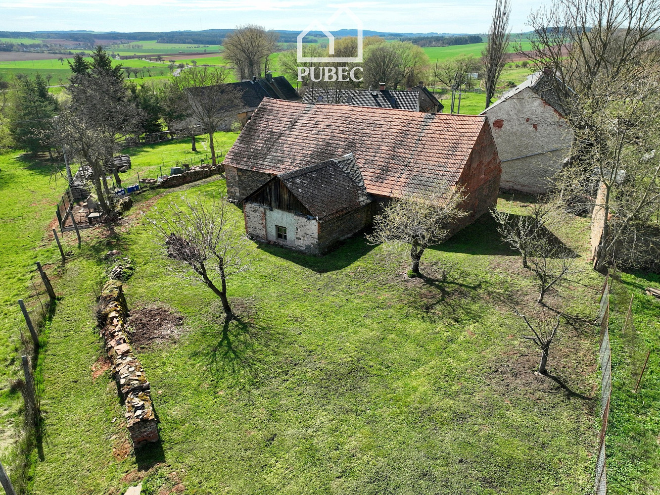 Prodej domu 208 m² s pozemkem 2 267 m² – fotografie 2