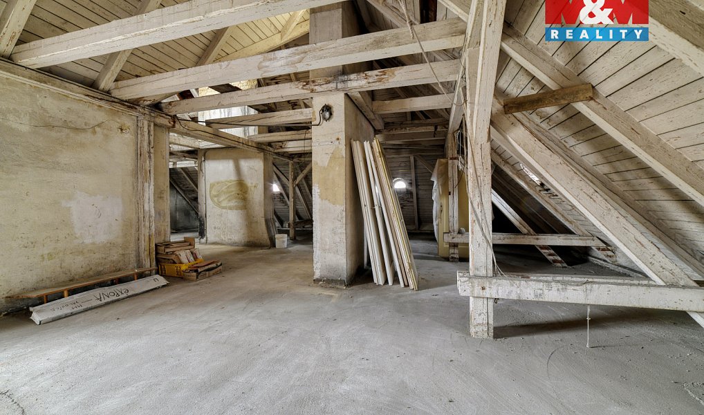 Prodej bytu 4+1 199 m², Cheb – náhled fotky 23