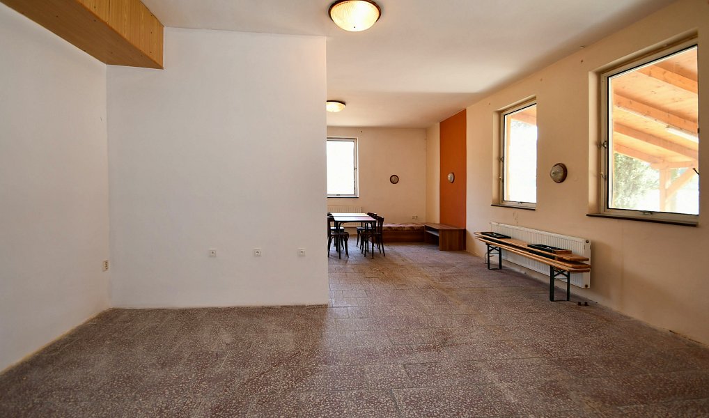 Prodej ubytovacího objektu 1 415 m², Hodonín – náhled fotky 11