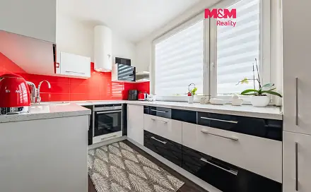 Prodej bytu 4+1 77 m², Zengerova, Chomutov