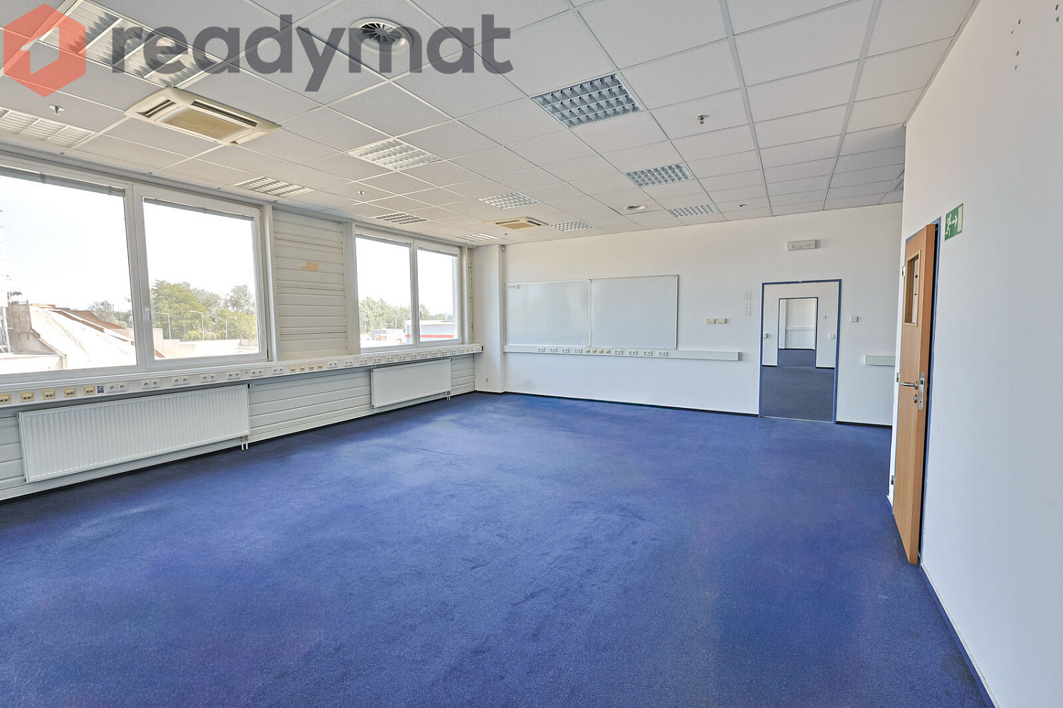 Pronájem kanceláře 320 m² – fotografie 2