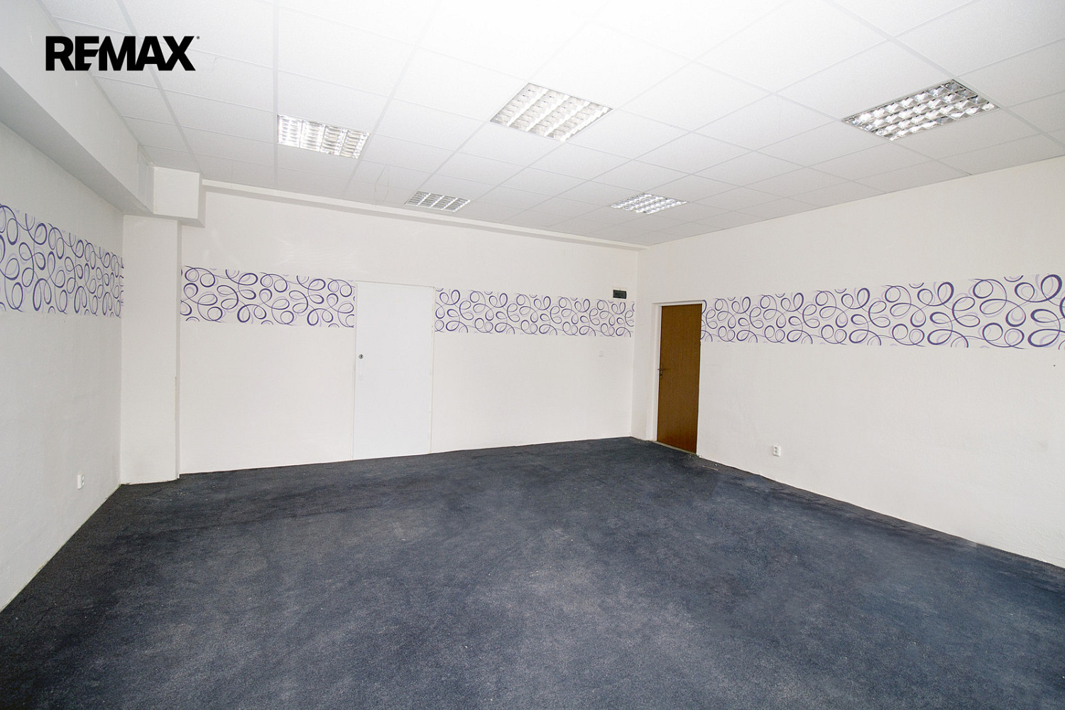 Pronájem kanceláře 36 m² – fotografie 4