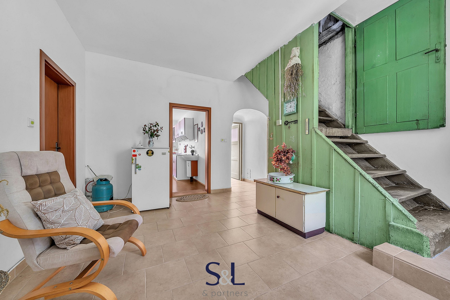 Prodej domu 230 m² s pozemkem 1 742 m² – fotografie 2