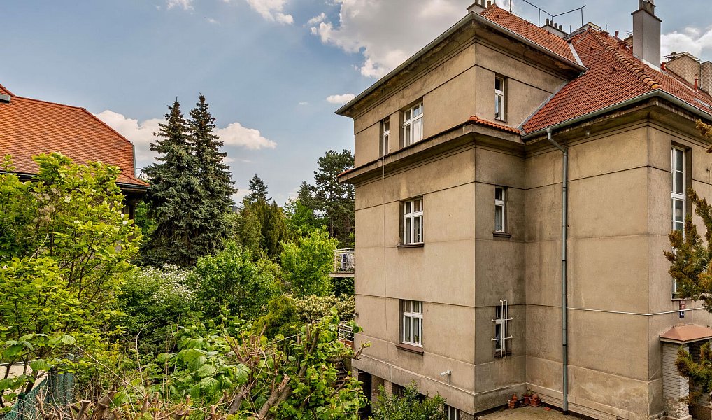 Prodej domu 429 m² s pozemkem 627 m², Praha – náhled fotky 28