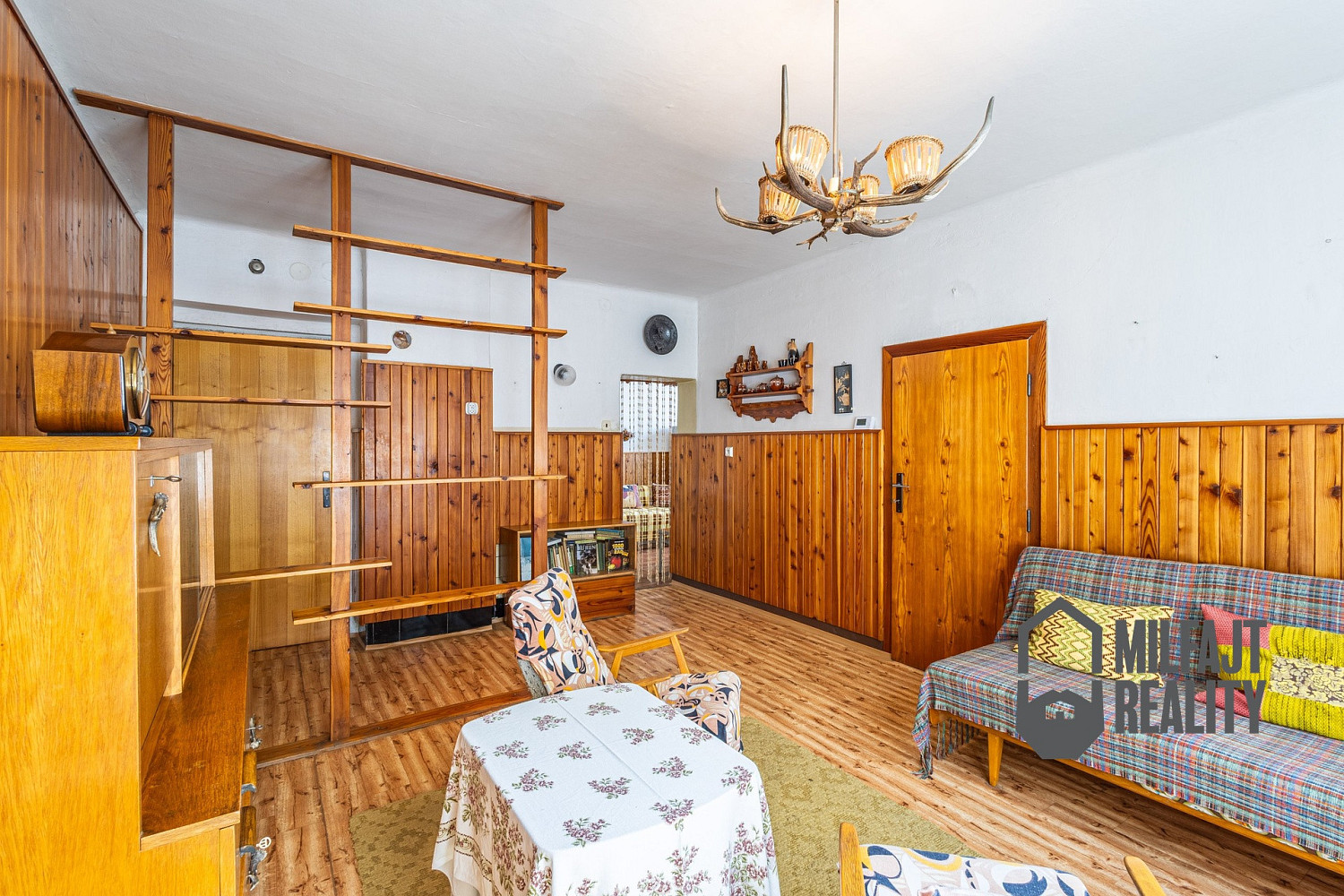 Prodej domu 250 m² s pozemkem 1 142 m² — photo 3