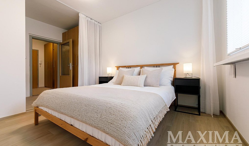 Pronájem bytu 2+kk 39 m², Praha – náhled fotky 6