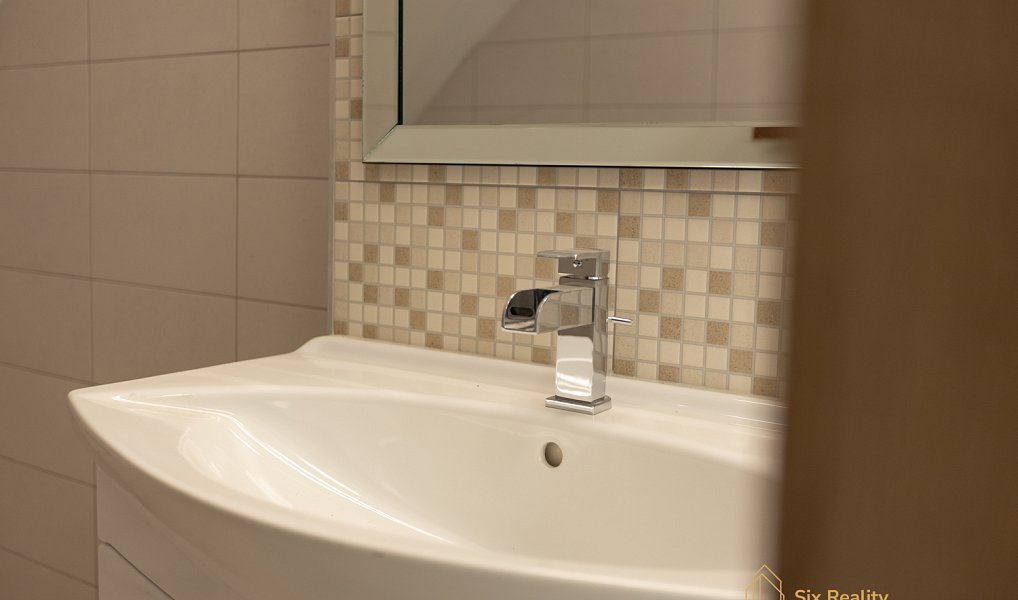 Prodej bytu 3+kk 91 m², Krupá – náhled fotky 6