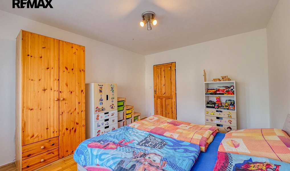 Prodej domu 323 m² s pozemkem 1 638 m², Bochov – náhled fotky 8