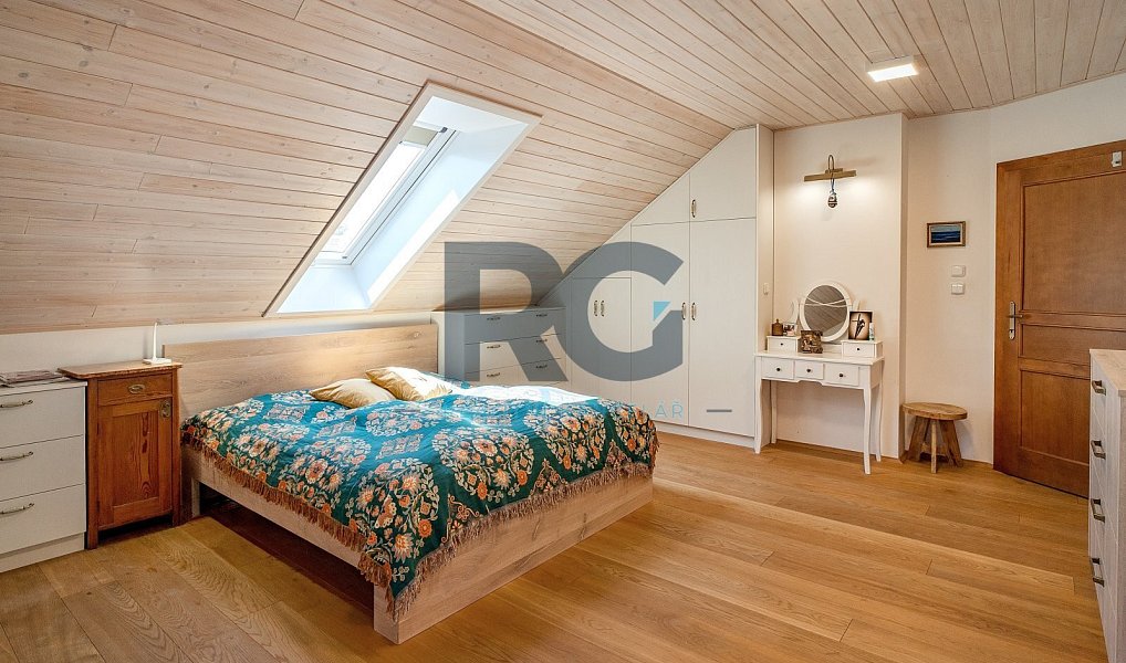 Prodej domu 491 m² s pozemkem 1 781 m², Písek – náhled fotky 15