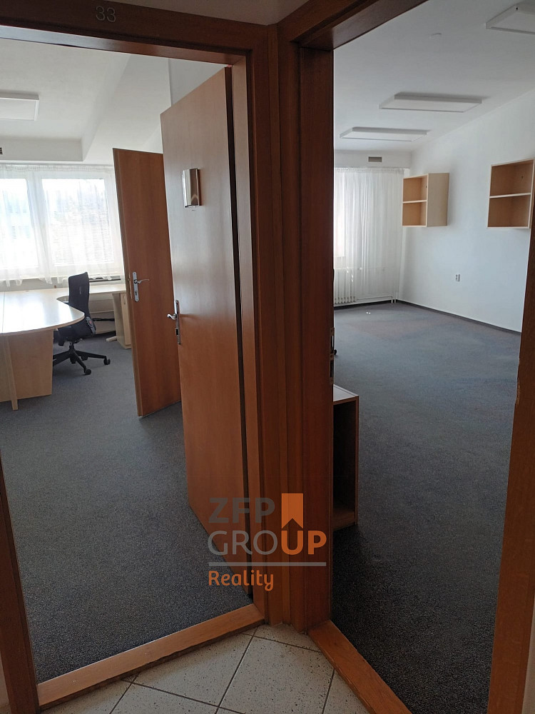 Prodej kanceláře 1 059 m² – fotografie 3