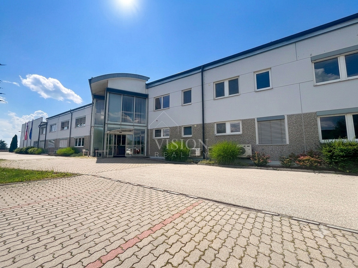 Pronájem kanceláře 118 m²