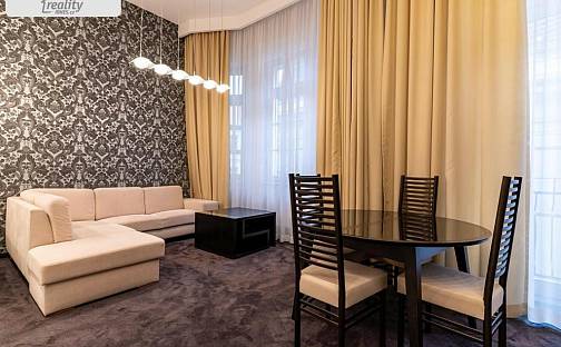 Prodej bytu 2+kk 65 m², Divadelní náměstí, Karlovy Vary