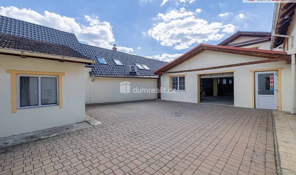 Pronájem výrobních prostor 4 300 m², Doksy – náhled fotky 3