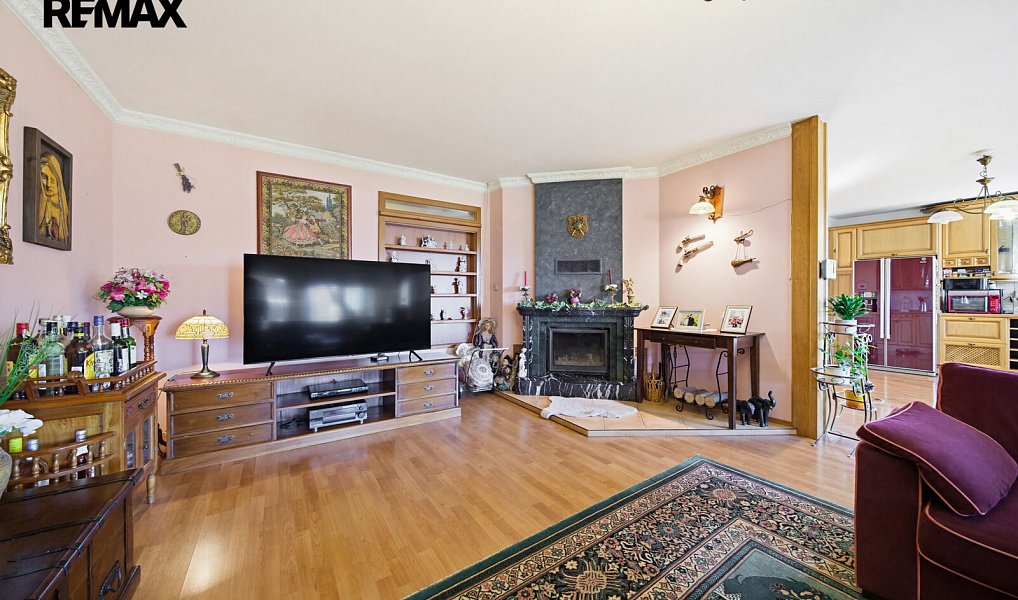 Prodej domu 217 m² s pozemkem 1 818 m², Louny – náhled fotky 11