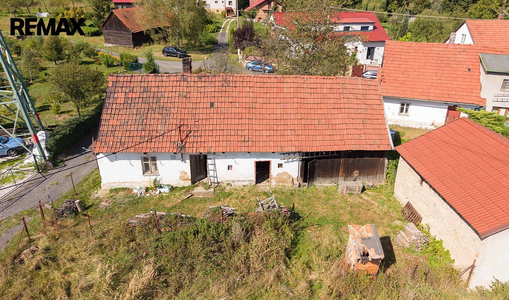 Prodej stavebního pozemku 818 m², Závišice – náhled fotky 2
