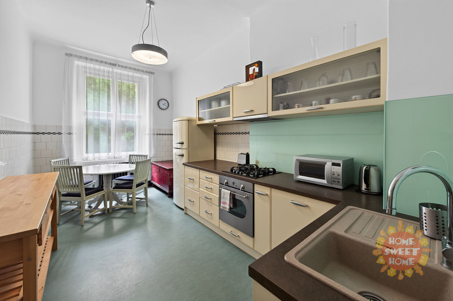 Pronájem bytu 3+1 90 m² – fotografie 2