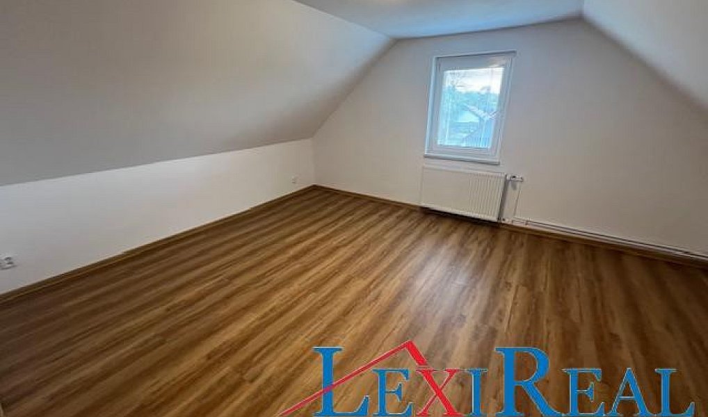Prodej domu 150 m² s pozemkem 1 054 m², Koleč – náhled fotky 9