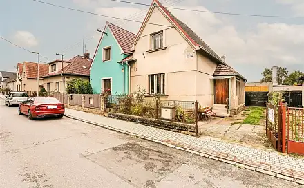 Prodej domu 150 m² s pozemkem 174 m², Nad Rezkovcem, Čáslav - Čáslav-Nové Město, okres Kutná Hora