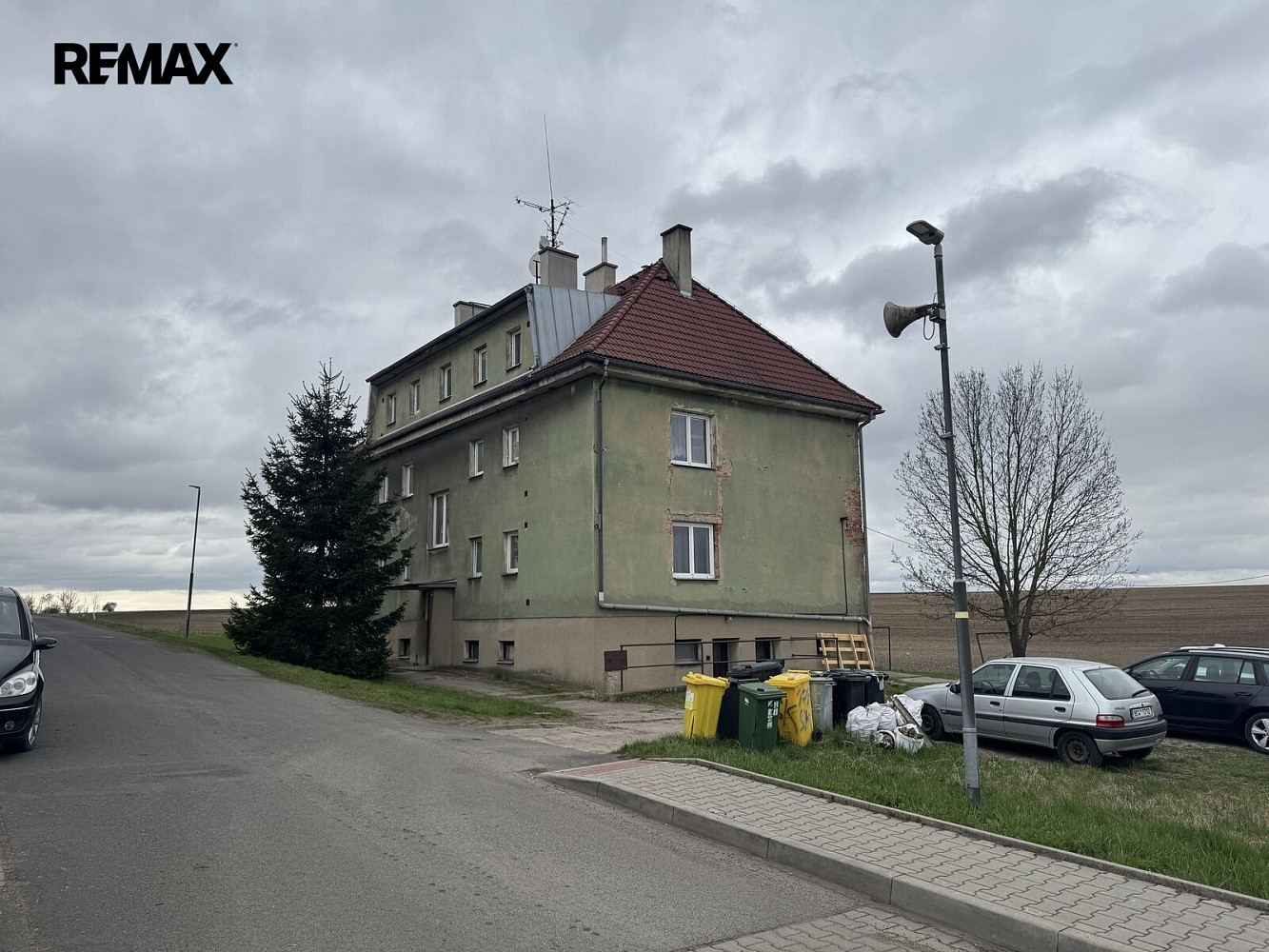 Prodej nájemního domu, činžáku 357 m² – fotografie 2