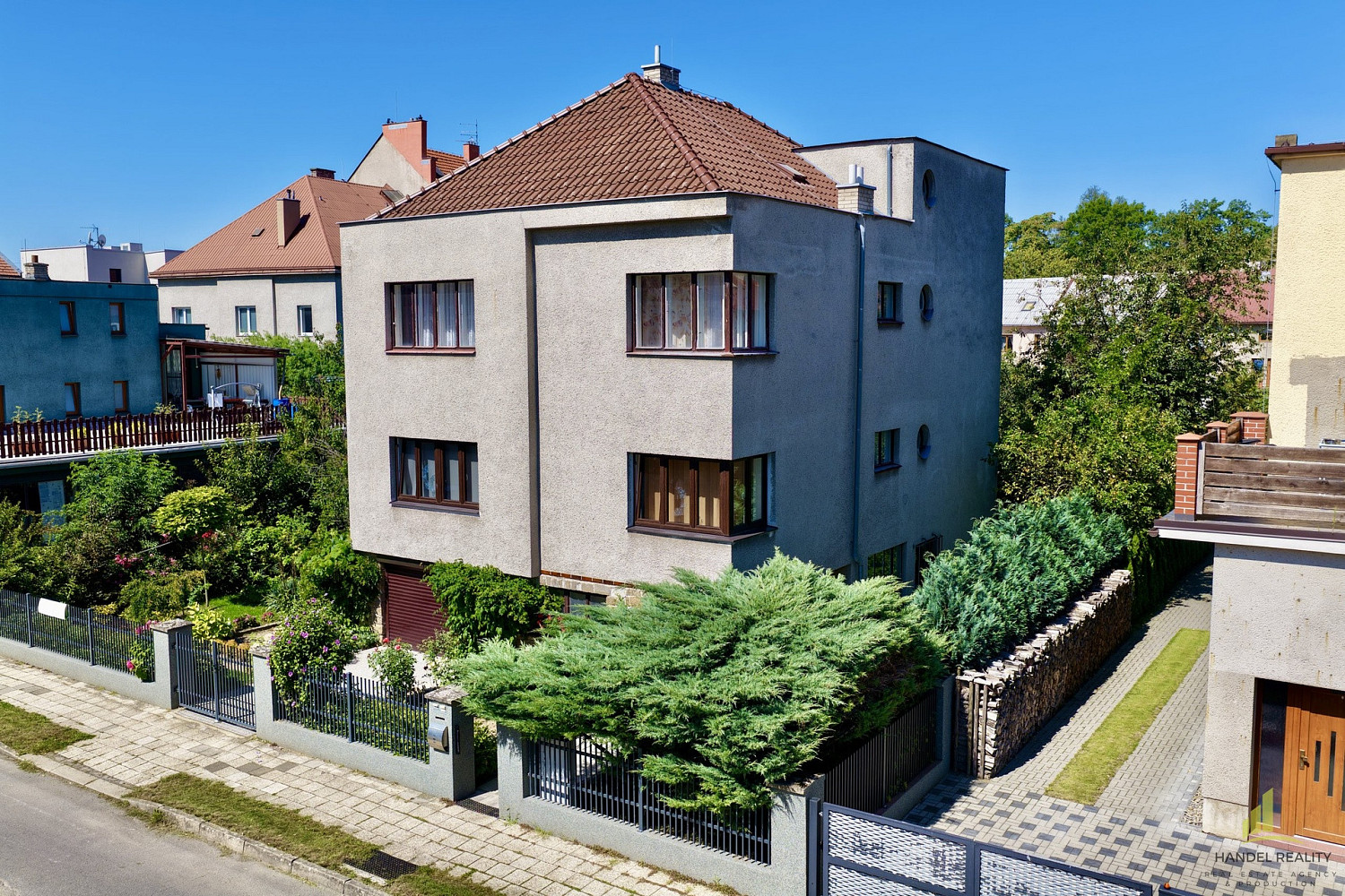 Prodej domu 180 m² s pozemkem 767 m²
