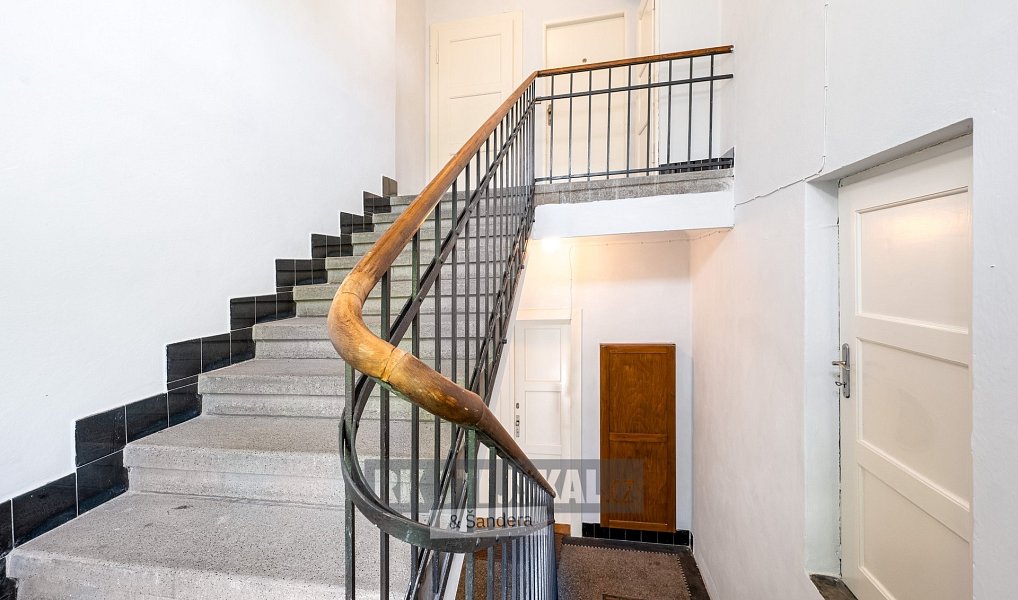 Prodej domu 440 m² s pozemkem 874 m², Český Krumlov – náhled fotky 16