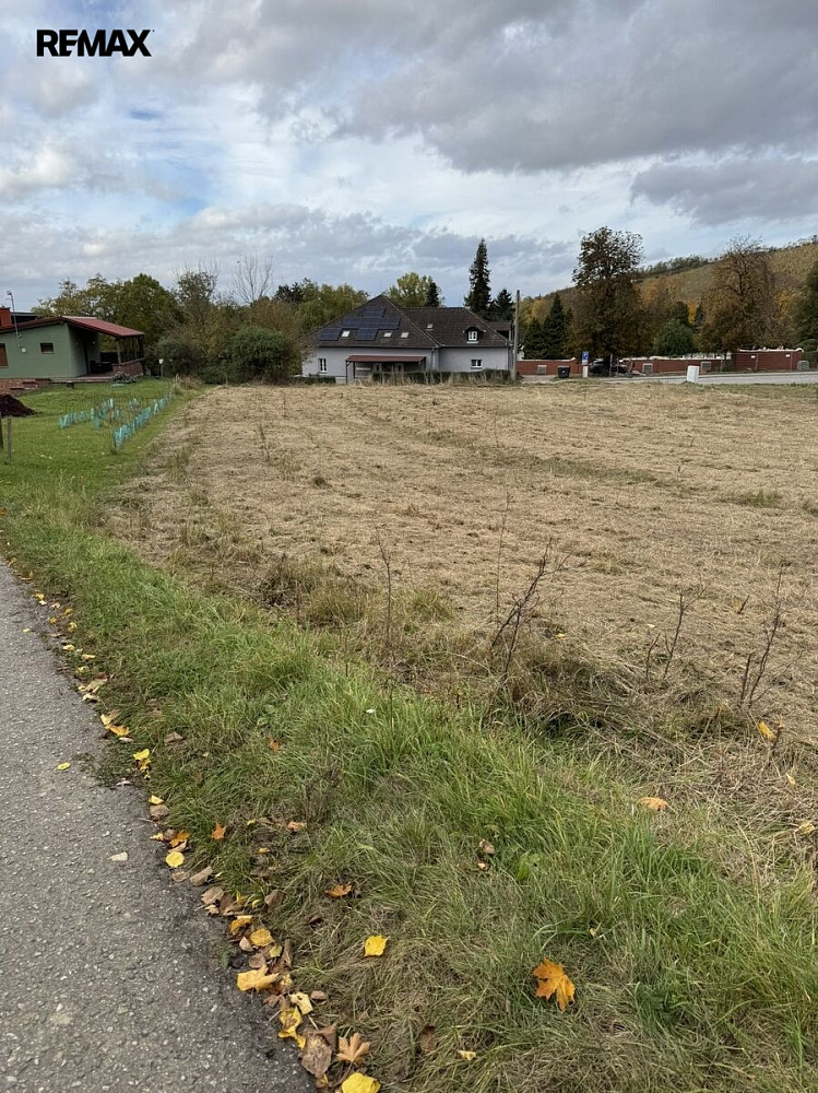 Prodej komerčního pozemku 2 813 m² – fotografie 4