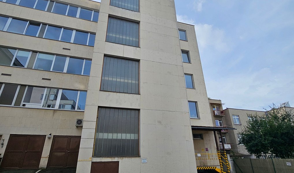 Pronájem kanceláře 59 m², Zlín – náhled fotky 3