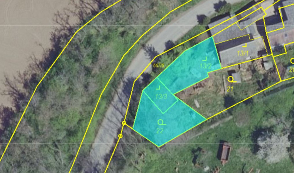 Prodej stavebního pozemku 434 m², Močovice – náhled fotky 2
