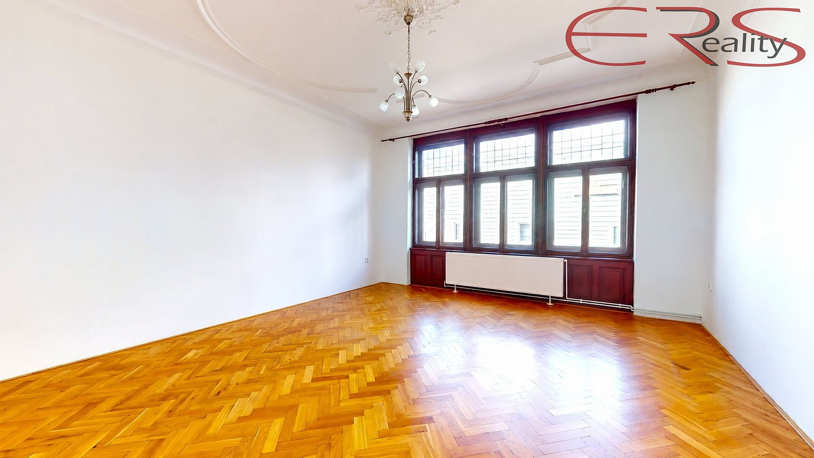 Pronájem bytu 2+kk 68 m² – fotografie 2