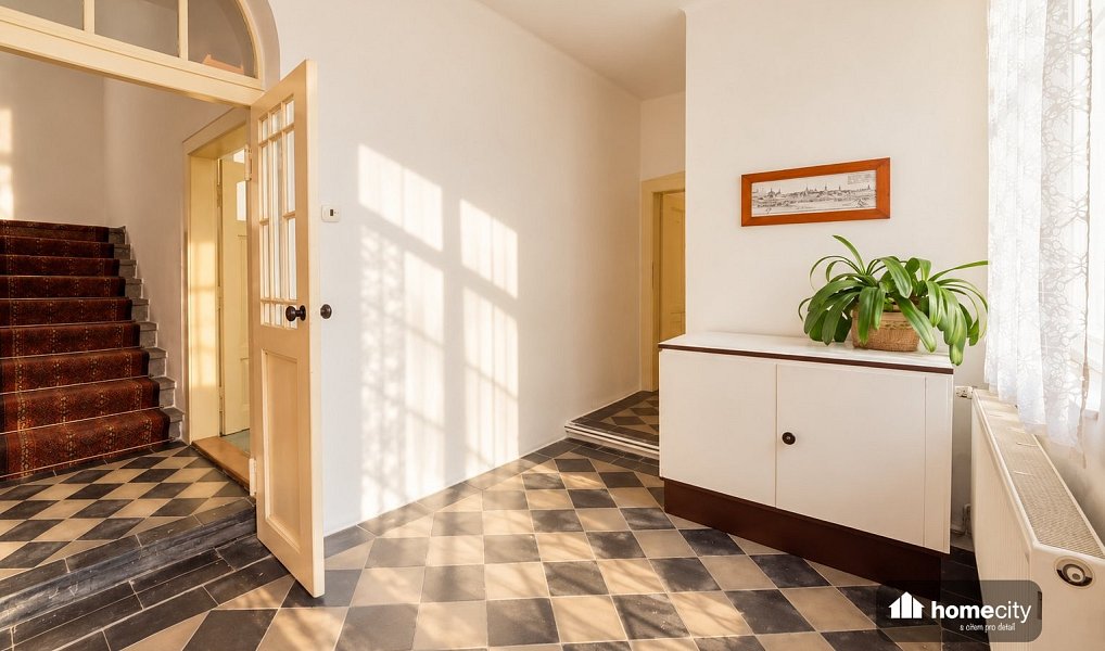 Prodej domu 225 m² s pozemkem 488 m², Pardubice – náhled fotky 4