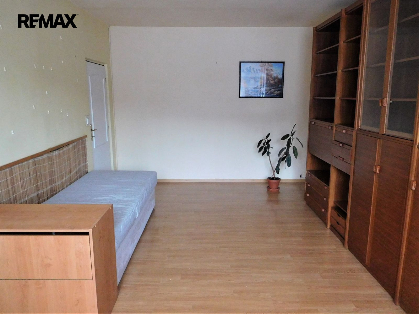 Pronájem bytu 2+1 61 m² – pohled 6