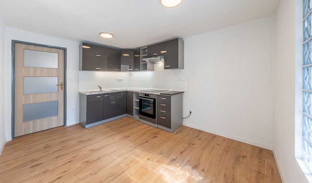 Prodej domu 140 m² s pozemkem 757 m², Ludgeřovice – náhled fotky 2