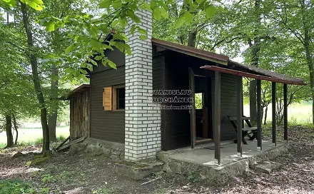 Prodej chaty/chalupy 29 m² s pozemkem 1 m², Pohoří - Skalsko, okres Praha-západ