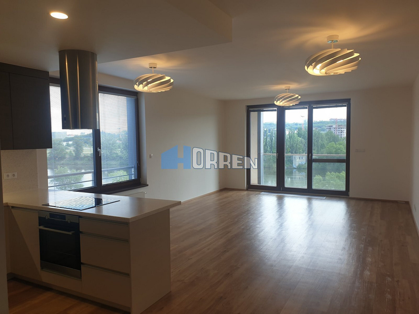 Pronájem bytu 3+kk 92 m² — photo 3