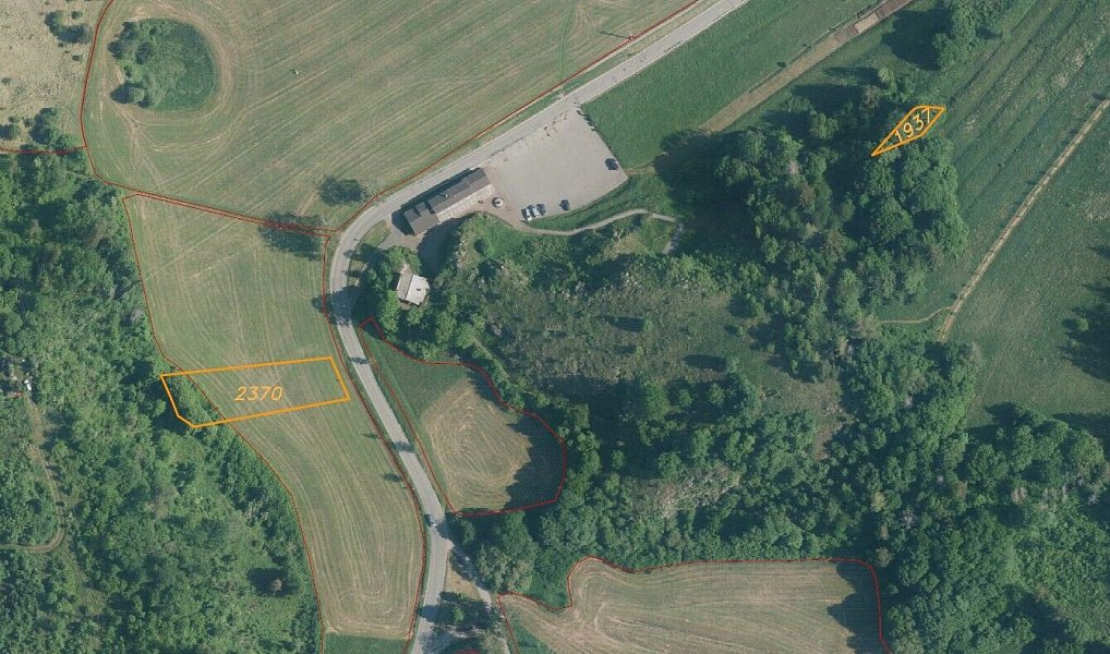 Prodej pole 1 517 m², Ostrov u Macochy – náhled fotky 2