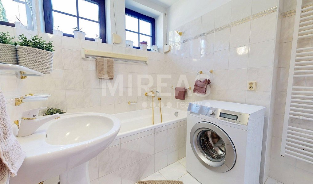 Prodej domu 444 m² s pozemkem 2 226 m², Stožec – náhled fotky 11
