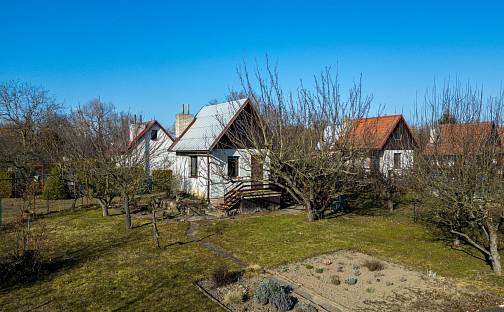 Prodej chaty/chalupy 24 m² s pozemkem 429 m², Na Ležánkách, Pardubice - Bílé Předměstí