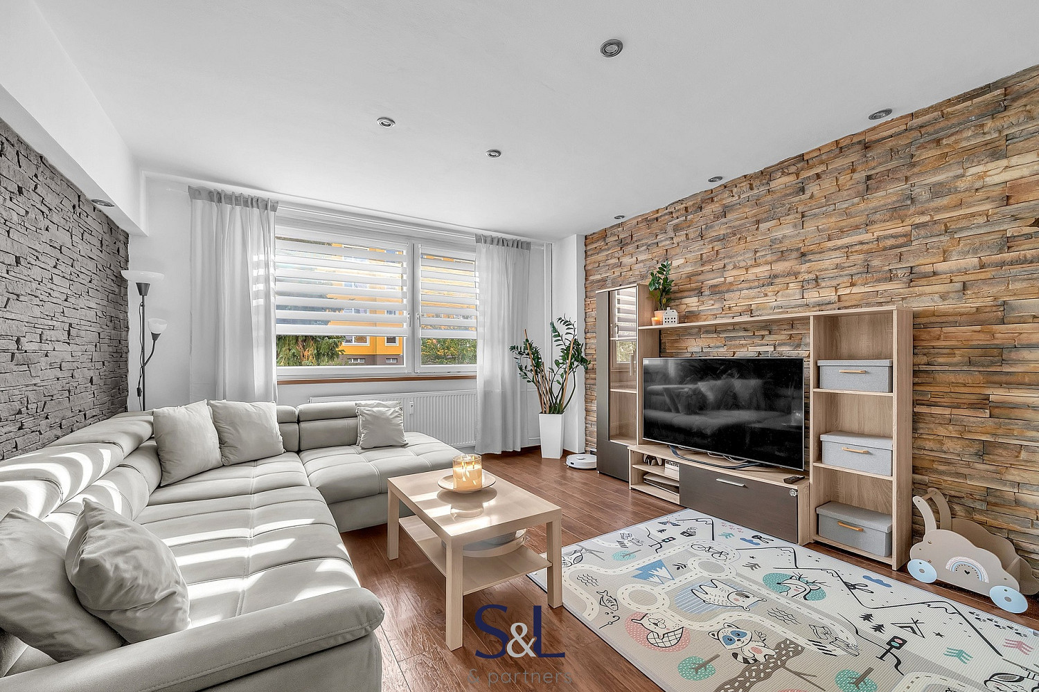 Prodej bytu 2+1 56 m² – fotografie 2