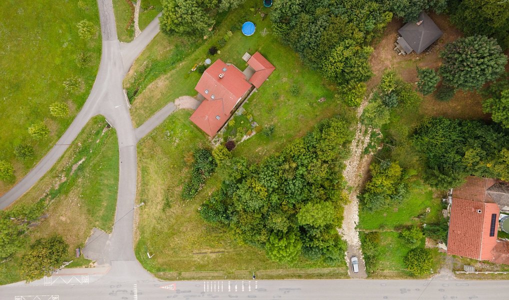 Prodej stavebního pozemku 1 081 m², Horní Újezd – náhled fotky 2