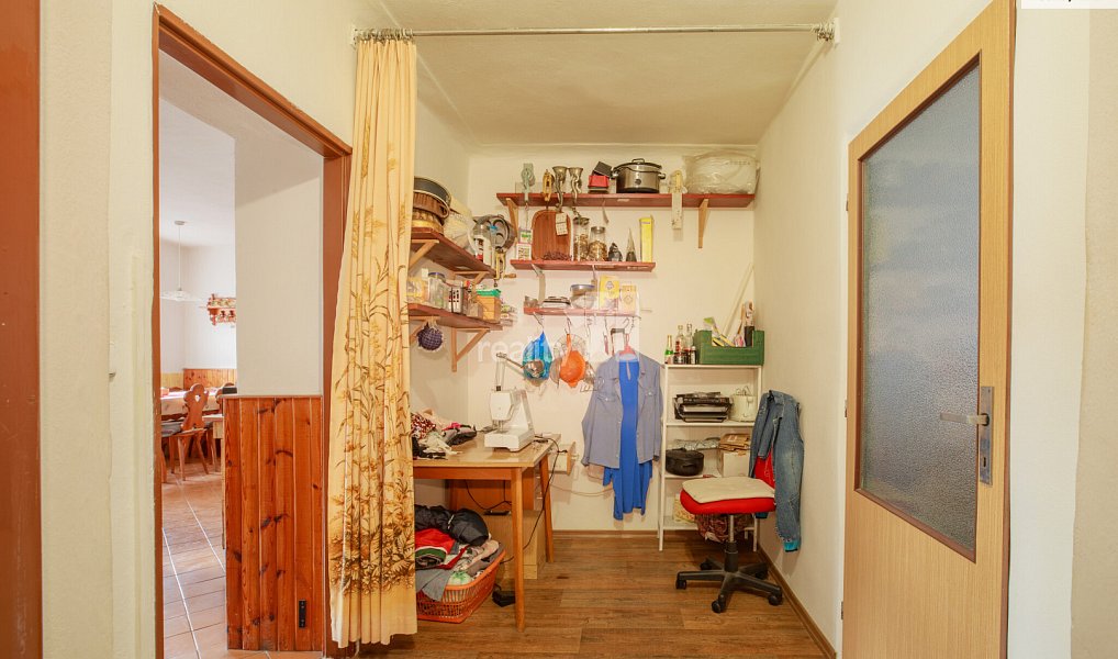 Prodej domu 220 m² s pozemkem 907 m², Žebrák – náhled fotky 25