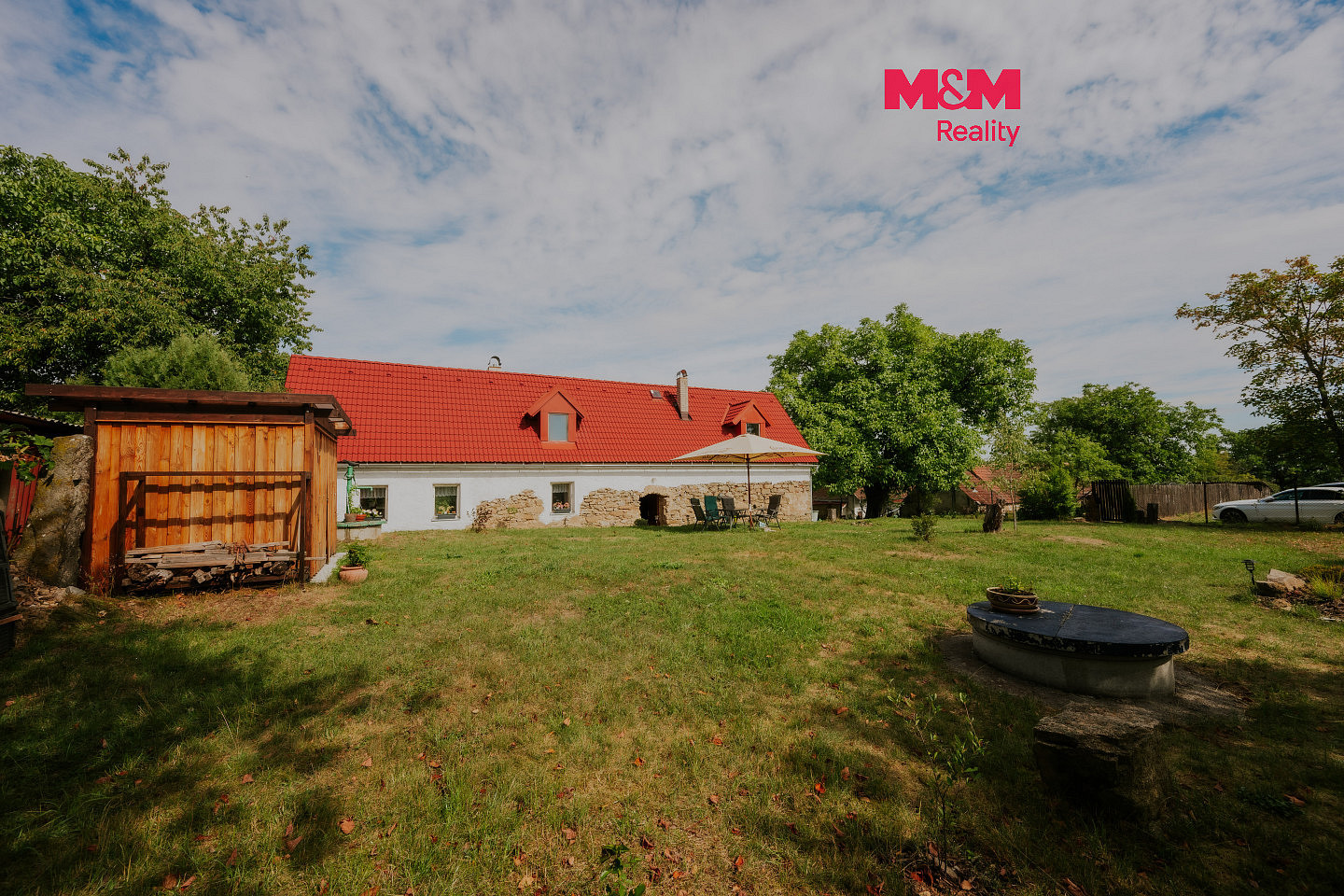 Prodej domu 250 m² s pozemkem 875 m²