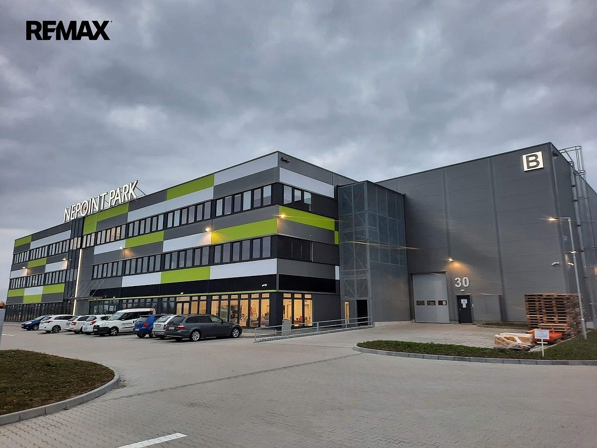 Pronájem skladovacích prostor 959 m²
