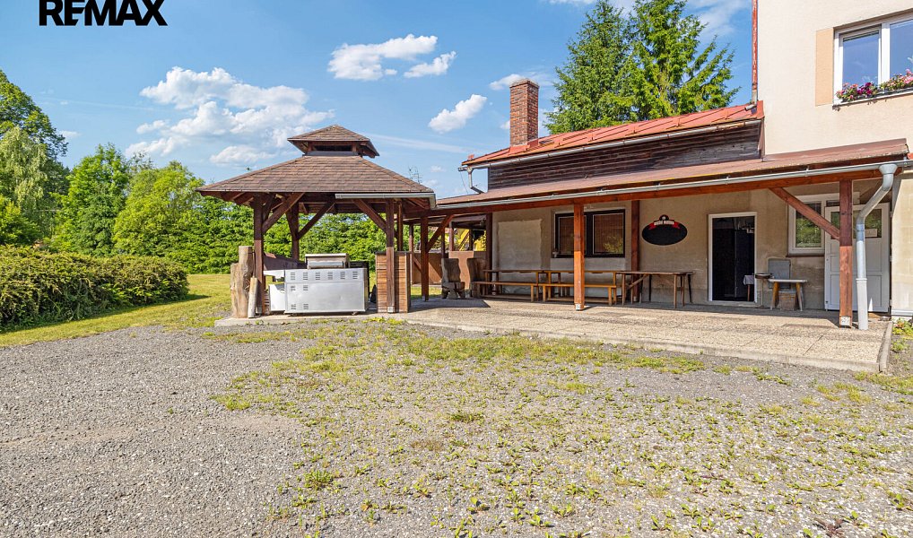 Prodej komerčního objektu (jiného typu) 371 m², Jesenný – náhled fotky 18