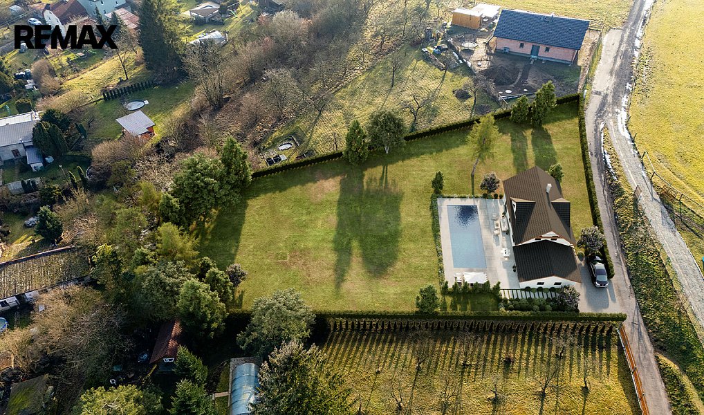 Prodej stavebního pozemku 2 413 m², Horní Police – náhled fotky 7