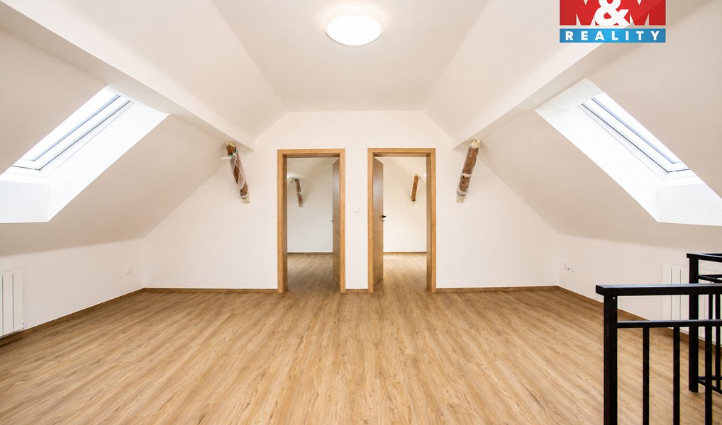 Prodej domu 215 m² s pozemkem 844 m², Horní Cerekev – náhled fotky 5