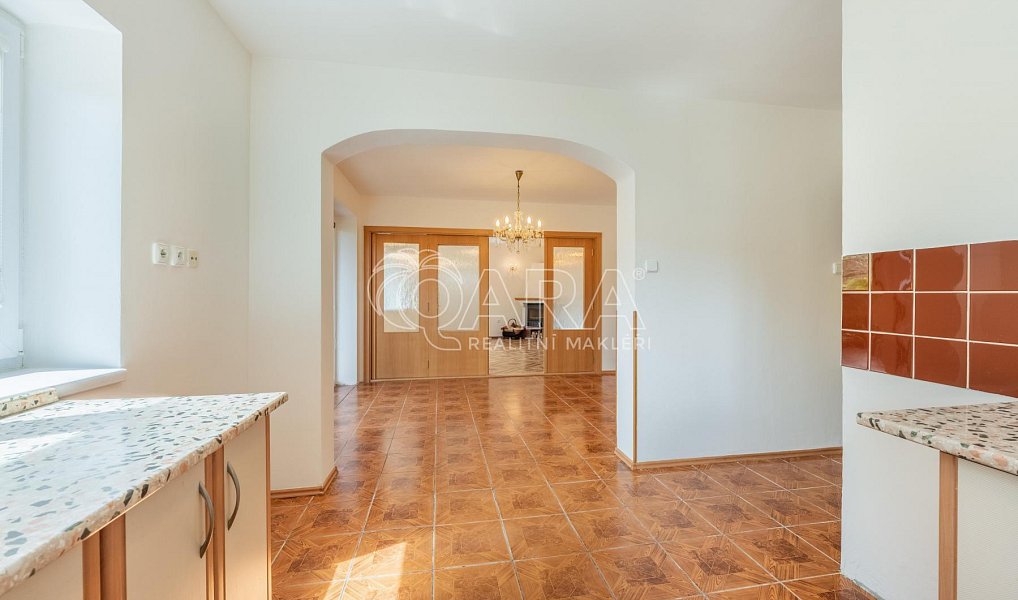 Prodej domu 362 m² s pozemkem 1 568 m², Zvánovice – náhled fotky 6